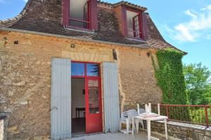 Large family house ideal location in Limeuil for 8 people