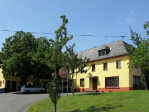 Maison de vacances Large group house beautifully located in the Eifel  54673 Ammeldingen Rhénanie-Palatinat