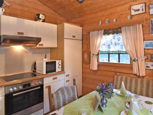 Large Holiday Home in Battenhausen with Garden