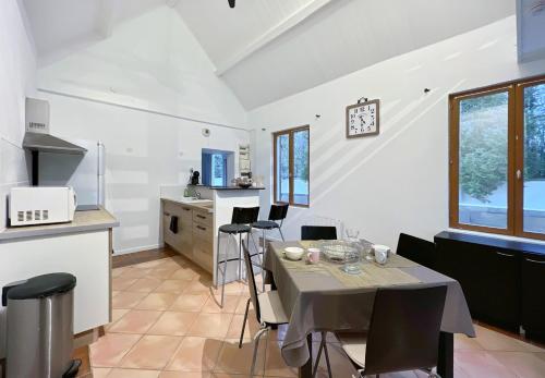 Le Calmette… Maison avec bel espace de vie