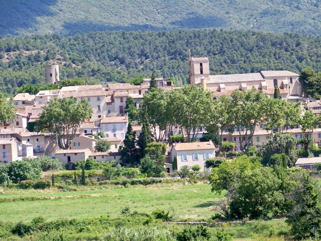 « Le Chai » Charme, Spa et massages en vignoble 44690 La Haie-Fouassière