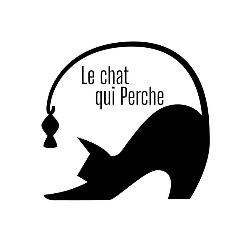 Maison de vacances Le Chat Qui Perche. Gîte pour 6 personnes. La Haute Duquerie 61190 La Haute Duquerie