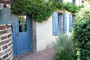 Maison de vacances le clos des artistes - Gîte Le Fays 1 Ruelle du Haut du Tôt 89570 Turny Bourgogne