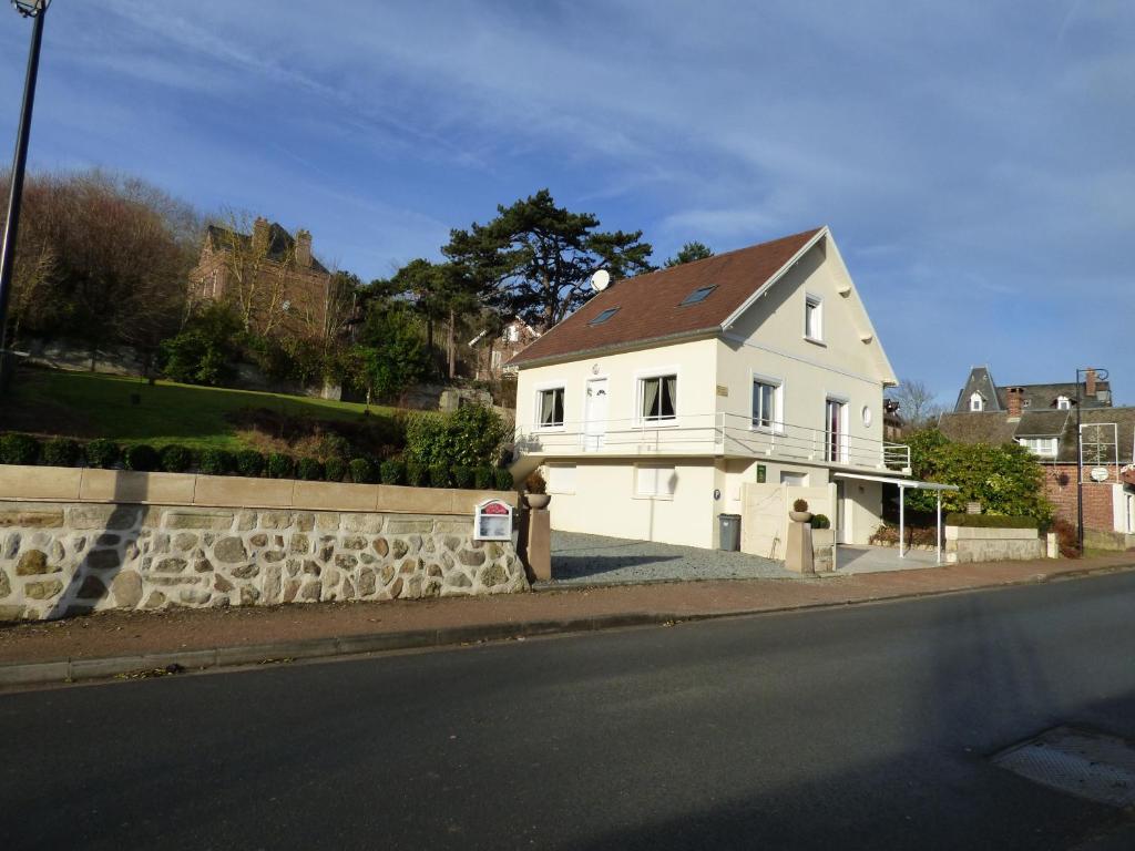 Le Clos des Camélias 27 Rue de Greenoock, 76450 Veulettes-sur-Mer