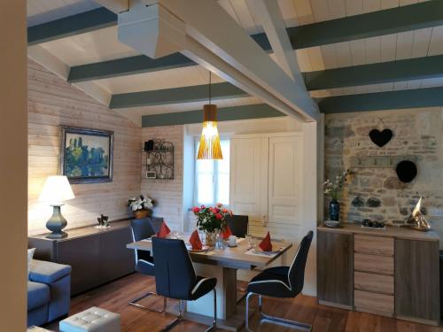 LE COTTAGE BLEU