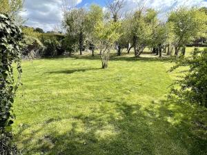 Le Dolmen, maison cosy avec piscine