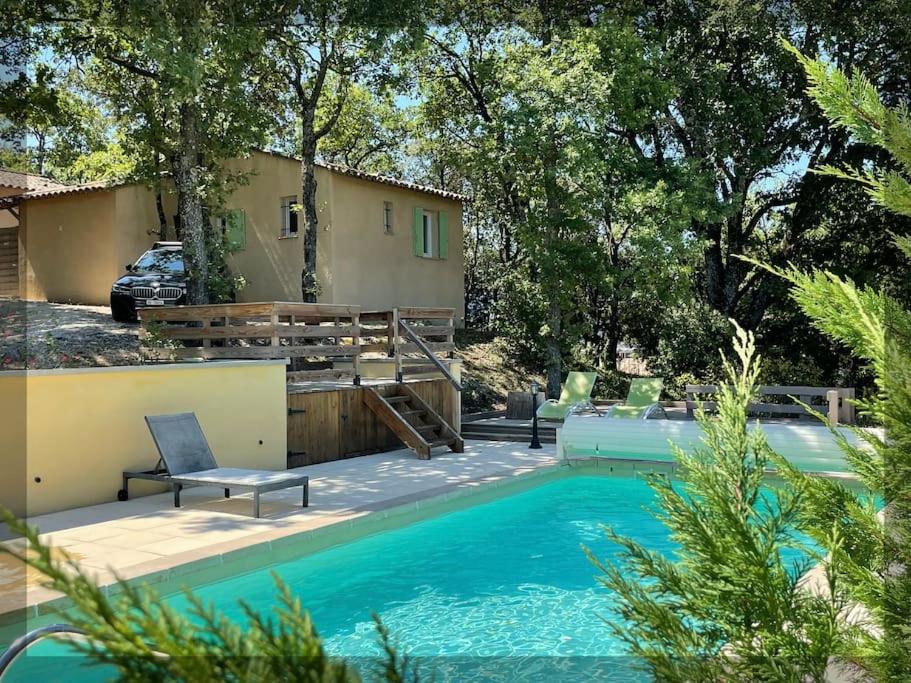 Maison de vacances Le Dourmidou - Gite avec piscine chauffée, au pied du Luberon 110 Chemin du Sarret 84220 Oppède