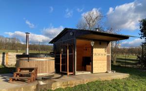 Maison de vacances Le Gîte au bord de la Forêt 33 Les Bas Buttés 08800 Monthermé Champagne-Ardenne