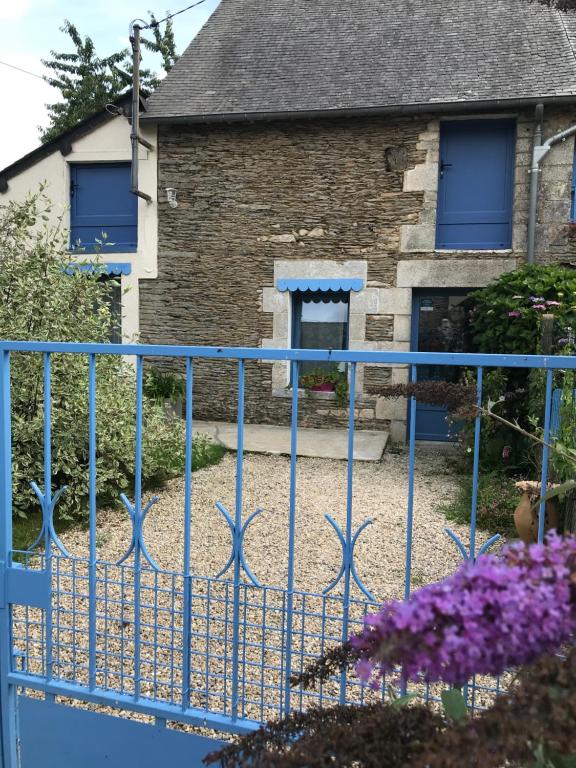 Le Gîte de la Porte Bleue 18 Brangoyan, 56800 Guillac