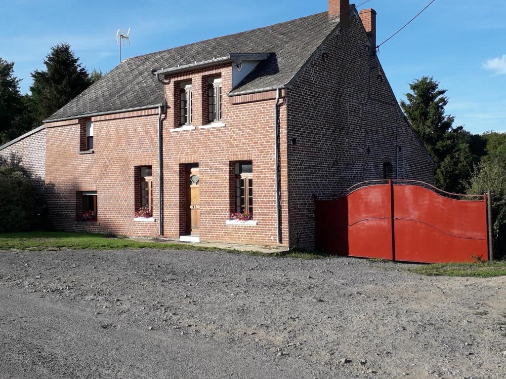 Le gite des marcassins dernière maison avant la forêt Chemin du Hambu Haut, 59145 Berlaimont