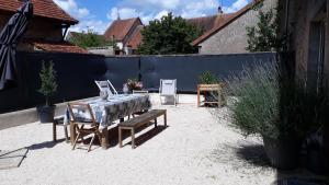 Maison de vacances Le Grison 2 Place Julien Bressand 71240 Lalheue Bourgogne