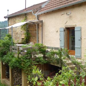 Maison de vacances Le jardin de Beautête 384  Route de Chemilly 71250 La Vineuse Bourgogne