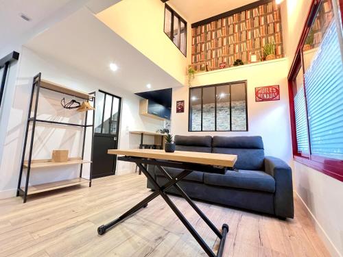Le Loft ~ à 4 min de la gare, Fibre + Parking privé