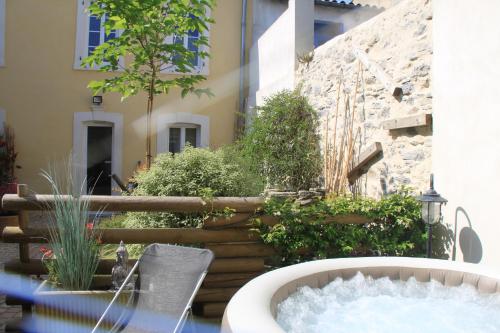 Le Logis GOUT - L'Oustal