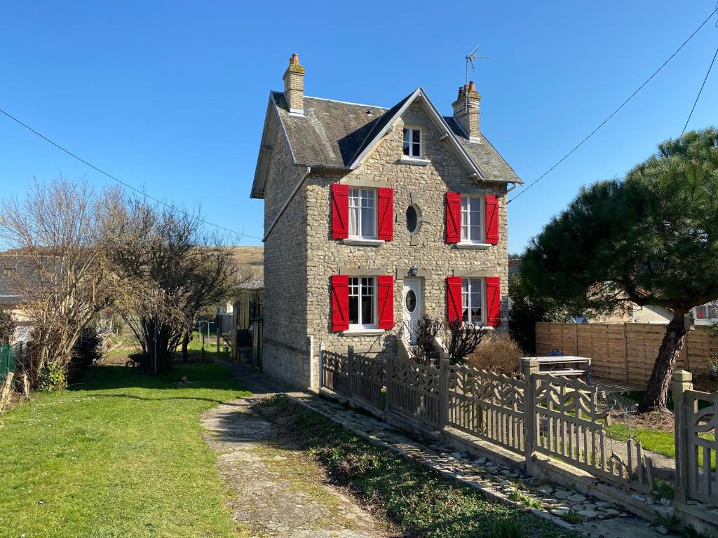 Le Martin Pêcheur 35 Rue de Bayeux, 14520 Port-en-Bessin-Huppain