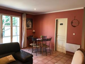 Le Mas Mérindol Gîte Cerise