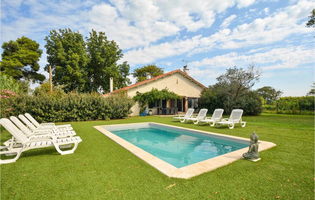 Maison de vacances Le Mas Neuf  13200 Le Sambuc