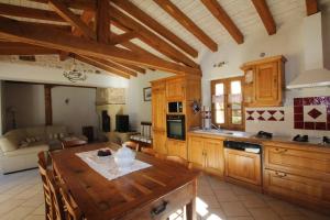 Le Mounard, Biron - Charming 2 Perigourdine Cottages with 2 heated pools