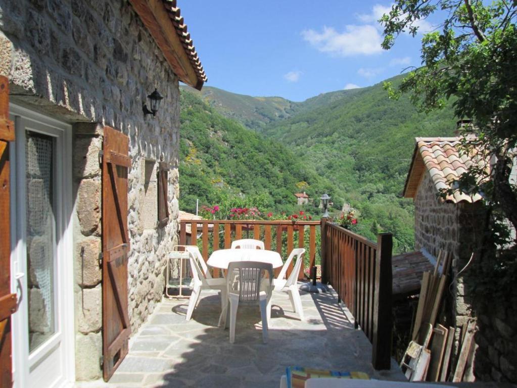 Maison de vacances LE MYRO Le Village 07450 Péreyres