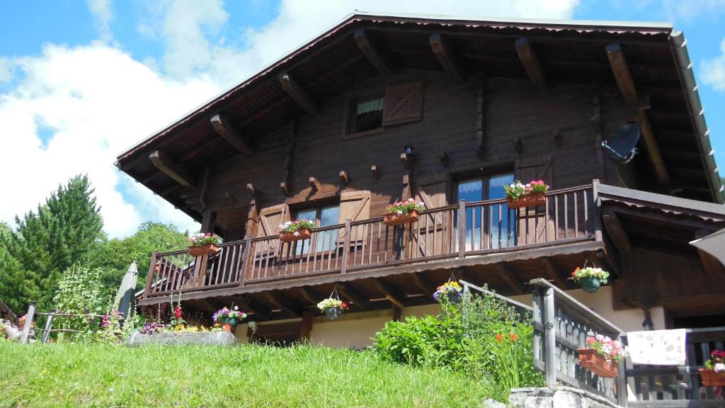 Maison de vacances Le nid d'aigle 51 route de Ladray 73270 Arêches