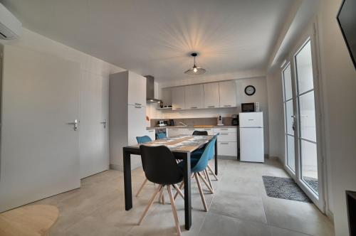 LE PACHA Maison avec piscine/parking/wifi/plages 5kms