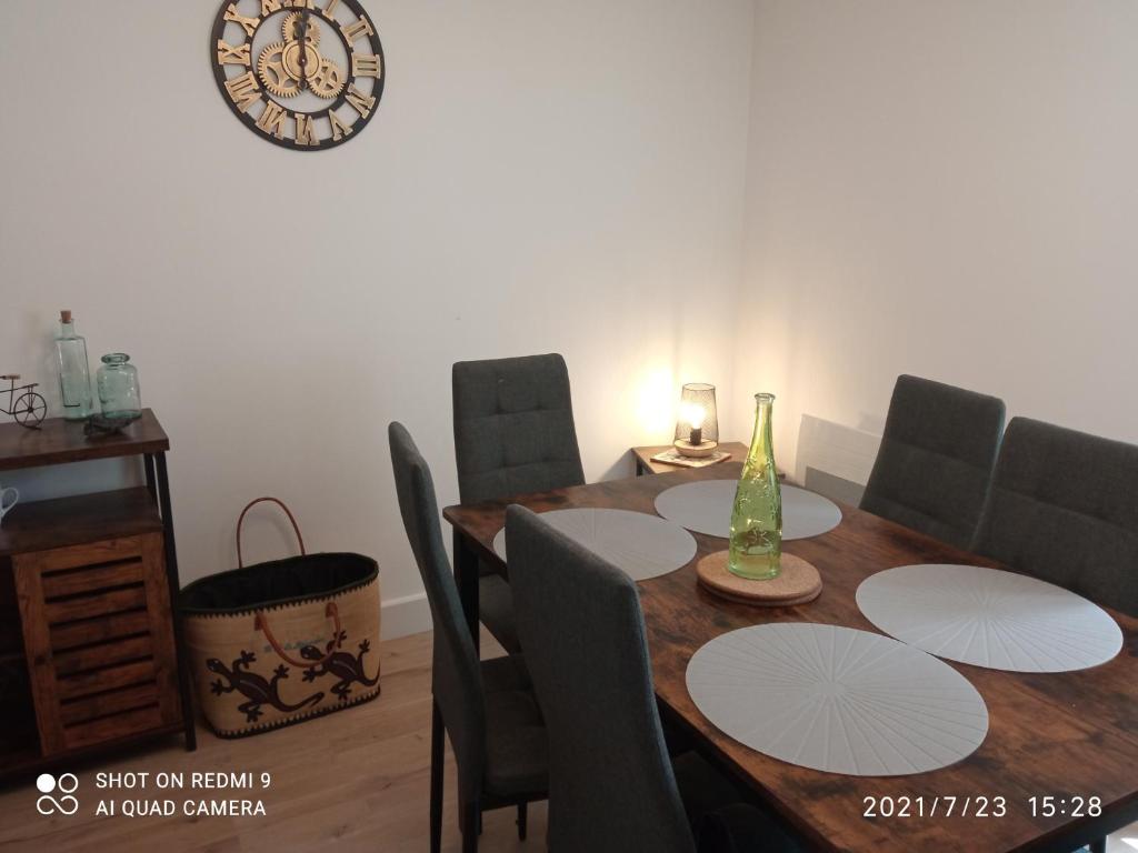 le petit loft de la chataigneraie 15 La Châtaigneraie, 56120 Guégon