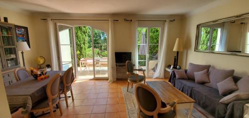 Le Petit Mas de Grimaud