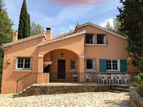 Le Petit Moulin