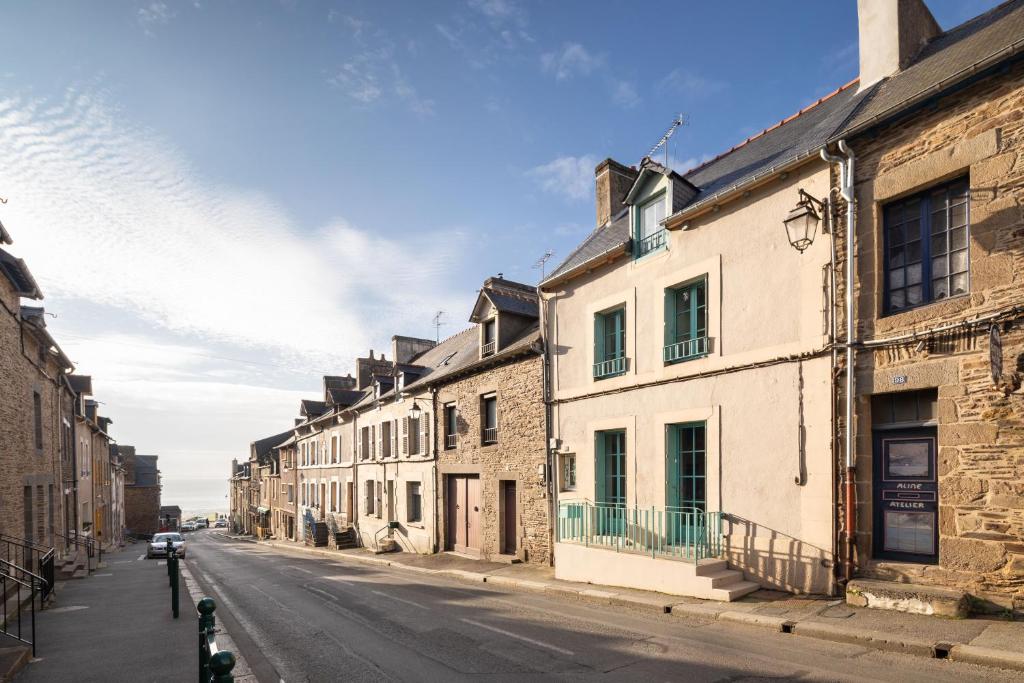 Maison de vacances Le Phare de la Fenêtre 100 rue du Port 35260 Cancale