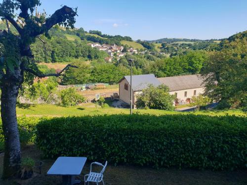 Le refuge d'Eline, maison de campagne sud Cantal