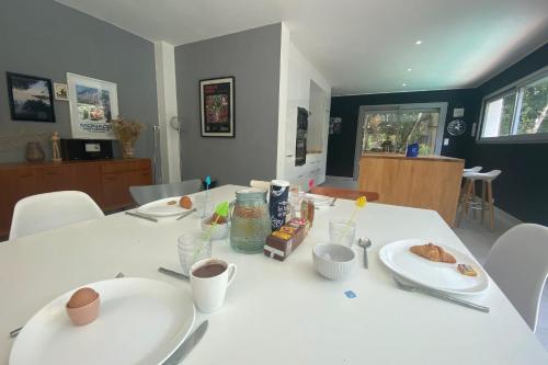 Le Refuge Nîmois - Family house with swimming pool close to the centre