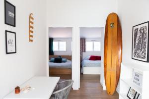 Le rêve en bord d'océan, planches de surf inclues!