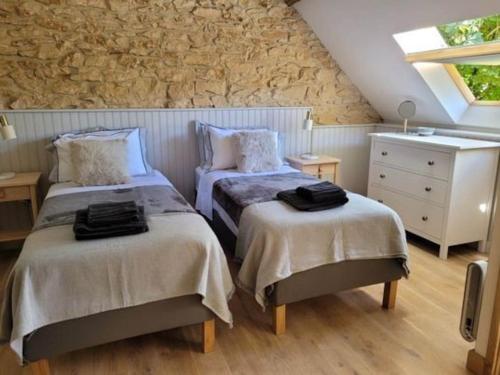 LE SORBIER 2 BED/2 BATH GITE WITH SWIMMING POOL