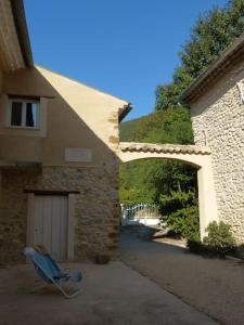 Le vieux Moulin du Rieu: MAISON + 2 STUDIOS =10prs