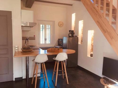Les 4 Saisons: beau gîte au calme, forêt, proche A89 et Bergerac