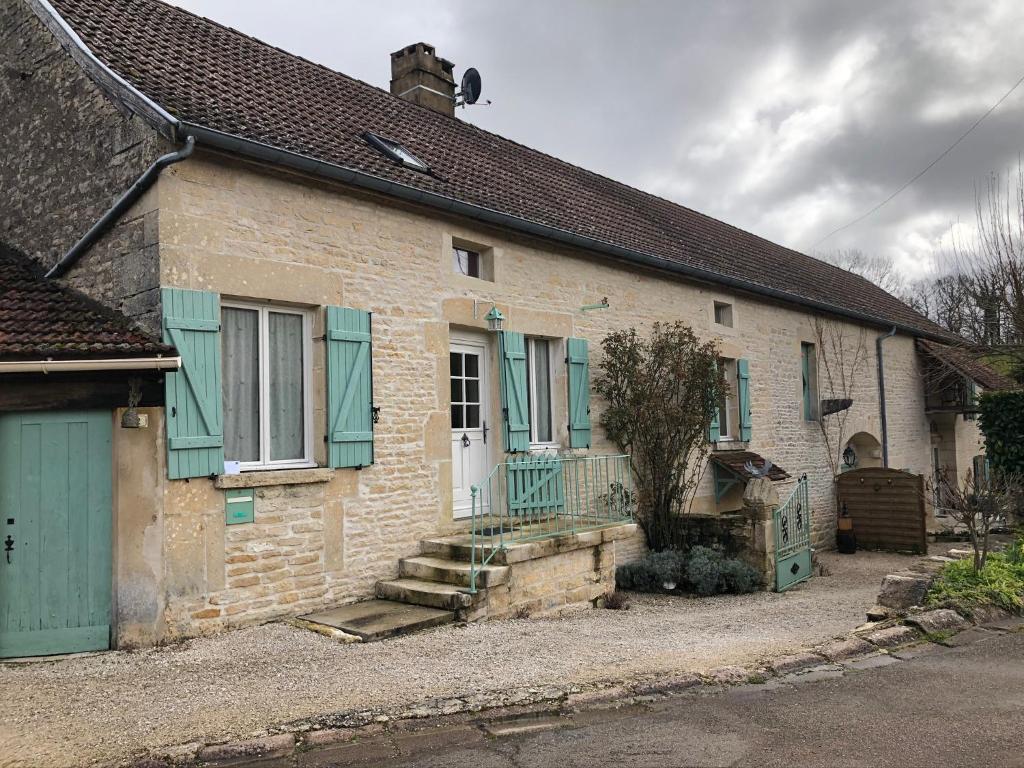 Maison de vacances Les Belles Fontaines 2 Route de Montbard 89420 Bierry-les-Belles-Fontaines