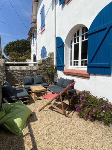 LES CLAPOTIS RUE DU PHARE QUIBERON