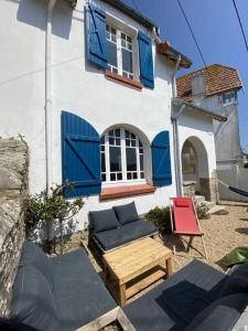 LES CLAPOTIS RUE DU PHARE QUIBERON