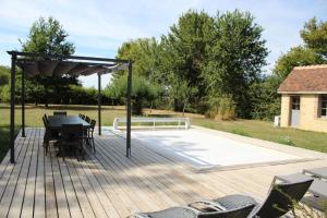 LES DENISOTS 12/14 PERS PISCINE PRIVEE