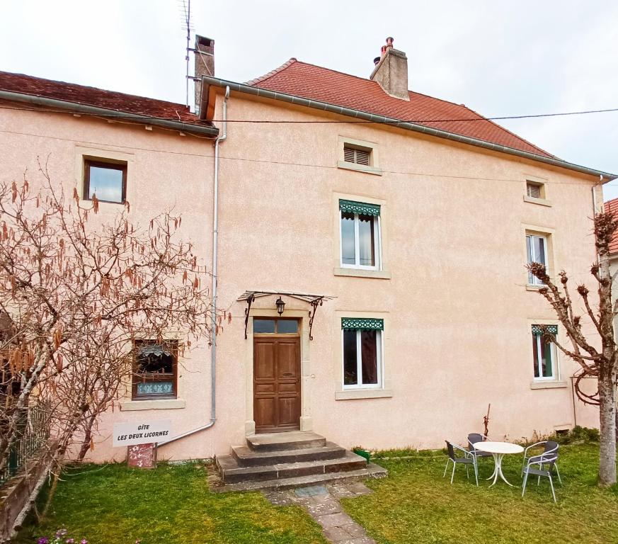 Maison de vacances Les deux Licornes Rue de l'Église 12 70210 Anchenoncourt-et-Chazel