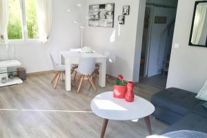 Maison de vacances Les Genêts 14 Rue des Vieux Vignons 27120 Fontaine-sous-Jouy Normandie