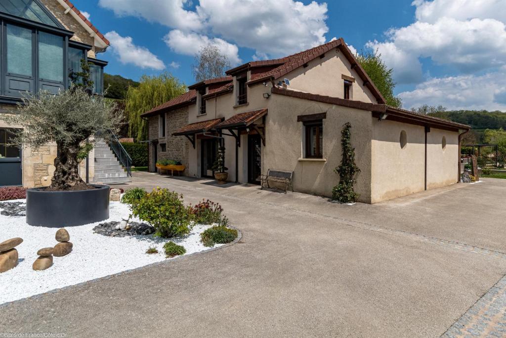 Maison de vacances Les gîtes du Griffon le Pin 6 rue des Ouches 21540 Aubigny-lès-Sombernon