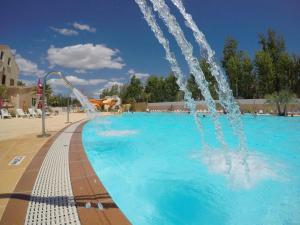 Maison de vacances Les Glycines - Camping des Sables du Midi 1 rue du gourp salat 34350 Valras-Plage Languedoc-Roussillon