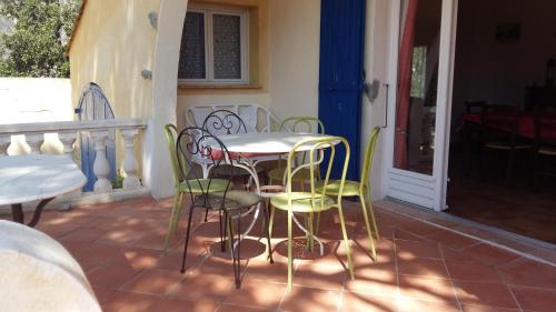 Les Grillons