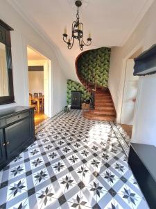 Les Hauts de St Jacques maison d'exception 300m2, jardin arboré 2000m2
