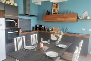 Les Hortensias - House with sea view Dourduff en mer