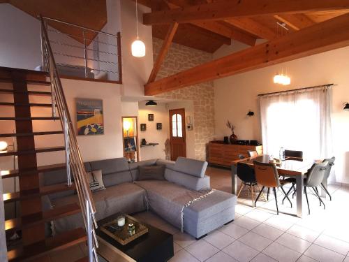 Les Oliviers - Maison 6-8 personnes