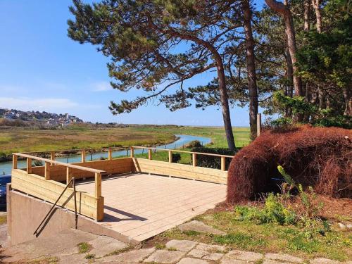 Les Ondines et Les Dryades Vue Rivière et Mer