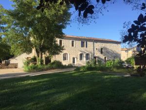 Les pieds dans l'eau: Gîte Gervanne - Plage privée
