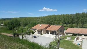 Maison de vacances Les Prairies de l'Encrême Quartier Cluchon et Tulargue 04280 Céreste Provence-Alpes-Côte d\'Azur